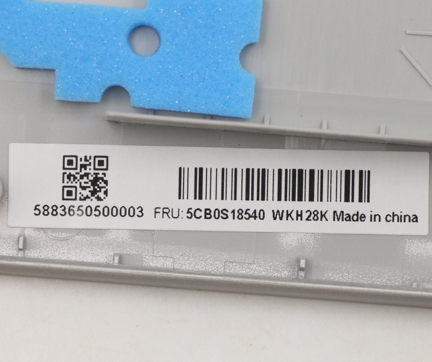 Lenovo Up Assy Grey W/Blkb_Cf-En - 5CB0S18540