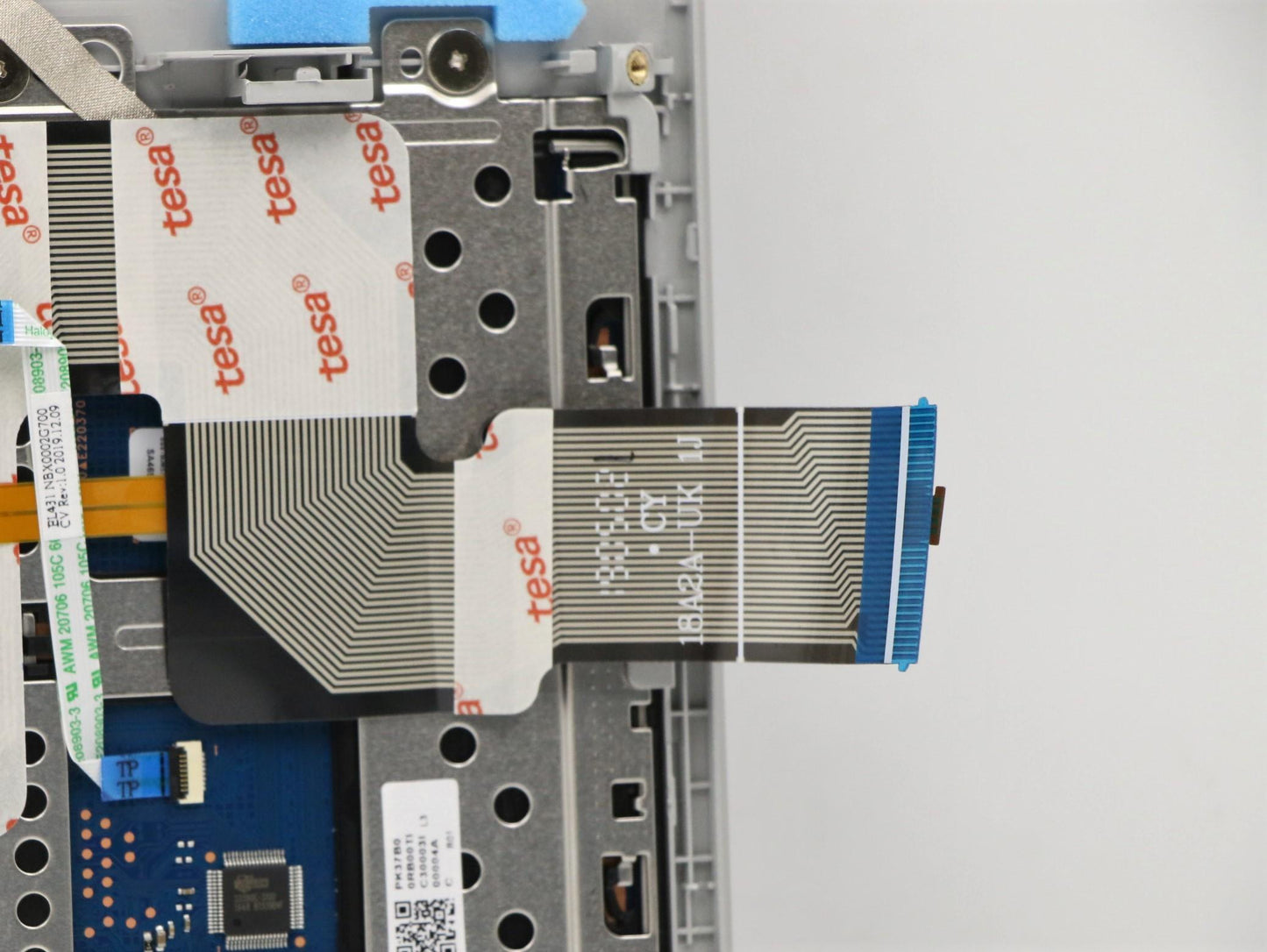 Lenovo Up Assy Grey W/Blkb_Bel - 5CB0S18546
