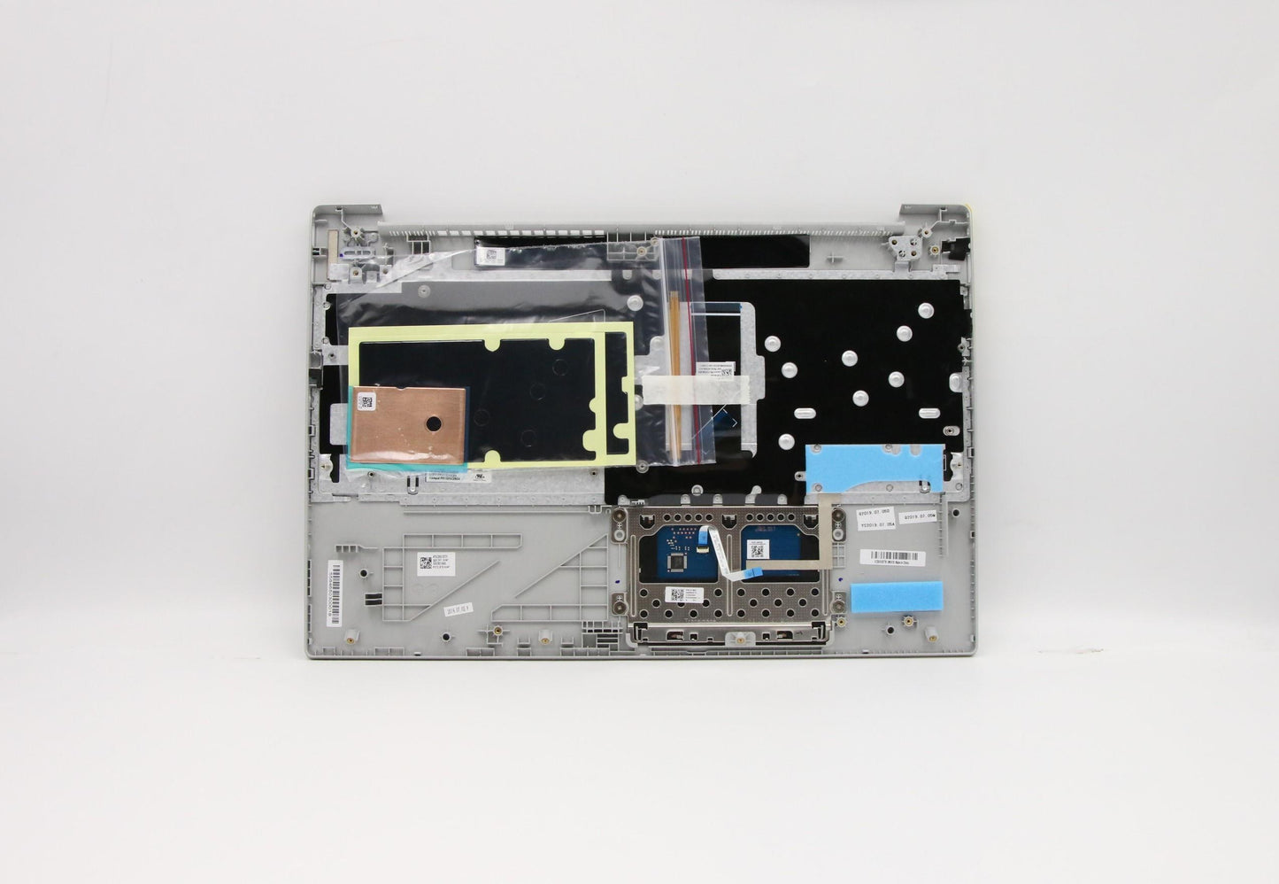 Lenovo Up Assy Gry W/Blkb_Slvn - 5CB0S18778