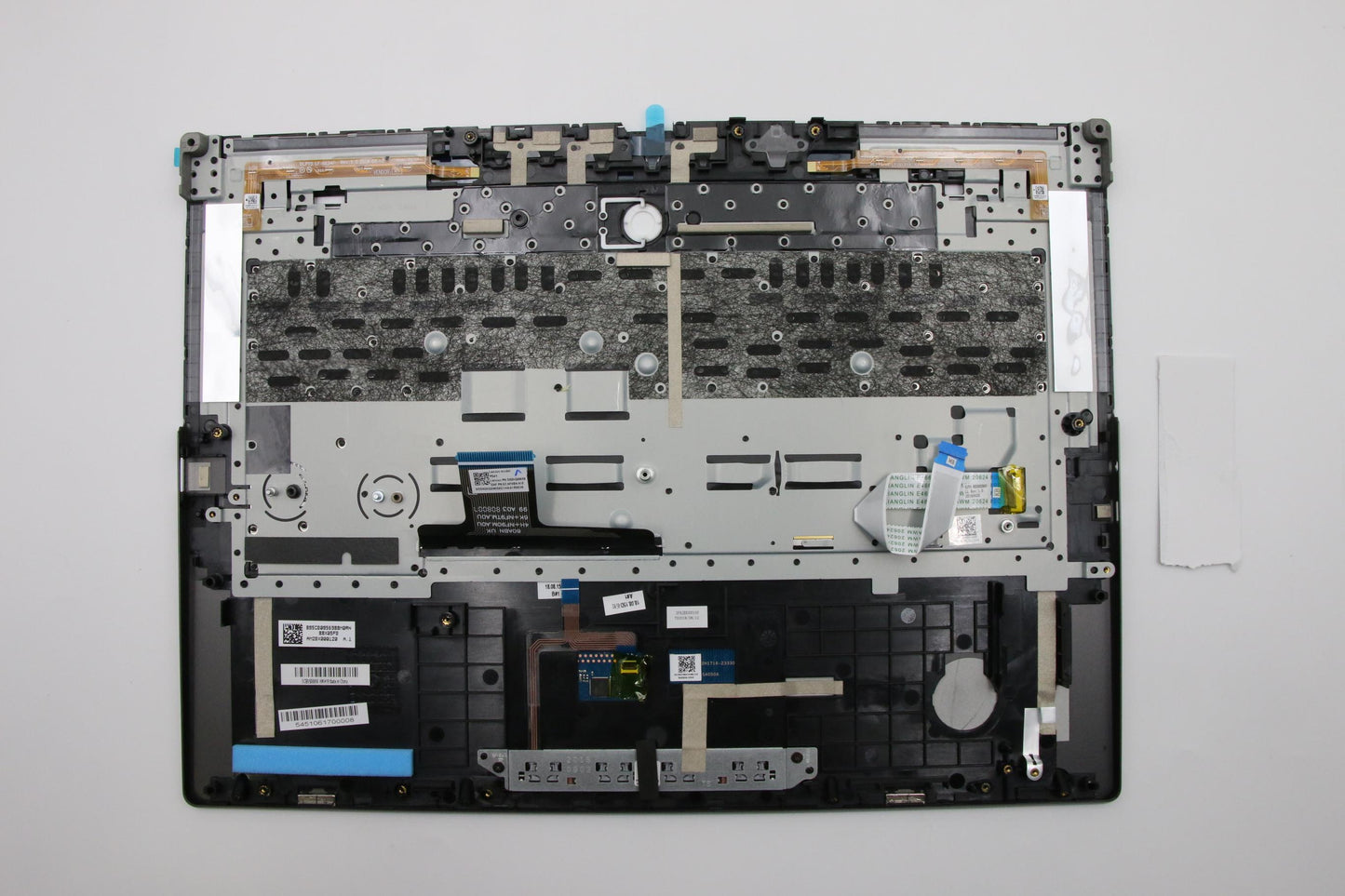 Lenovo Up Assy Wtpkb Latin - 5CB0S56956