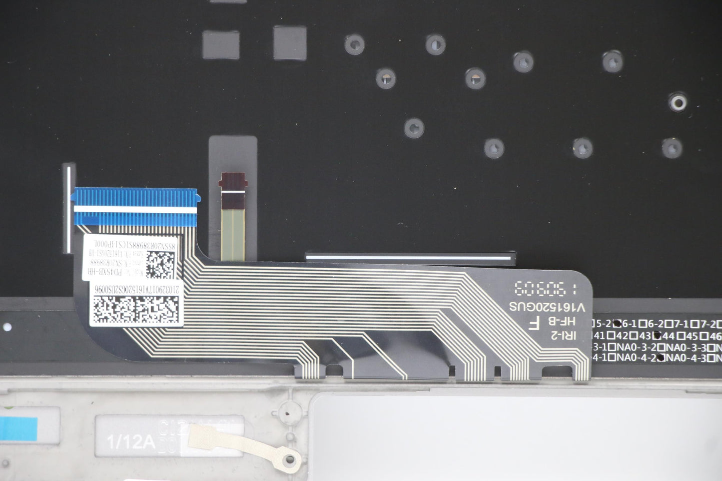 Lenovo Assembly Ucase Ptn W/Kb Hb Ls7 - 5CB0S72874