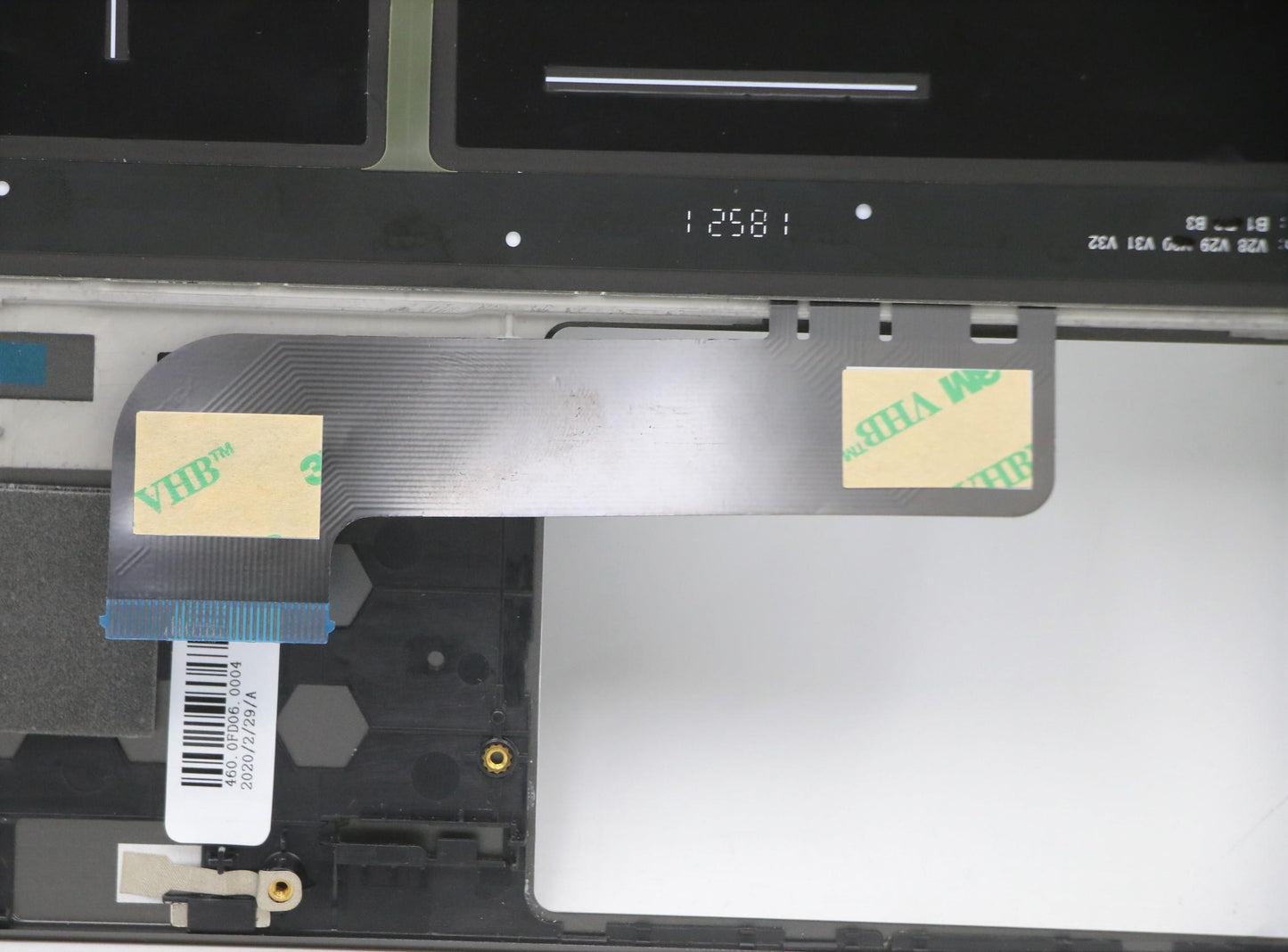 Lenovo Assembly Ucase Ig W/Kb La Ls73 - 5CB0S95062