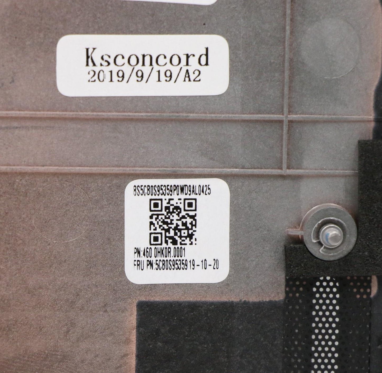 Lenovo Cover Assembly YG SR Lower Case WDF LAR - 5CB0S95359