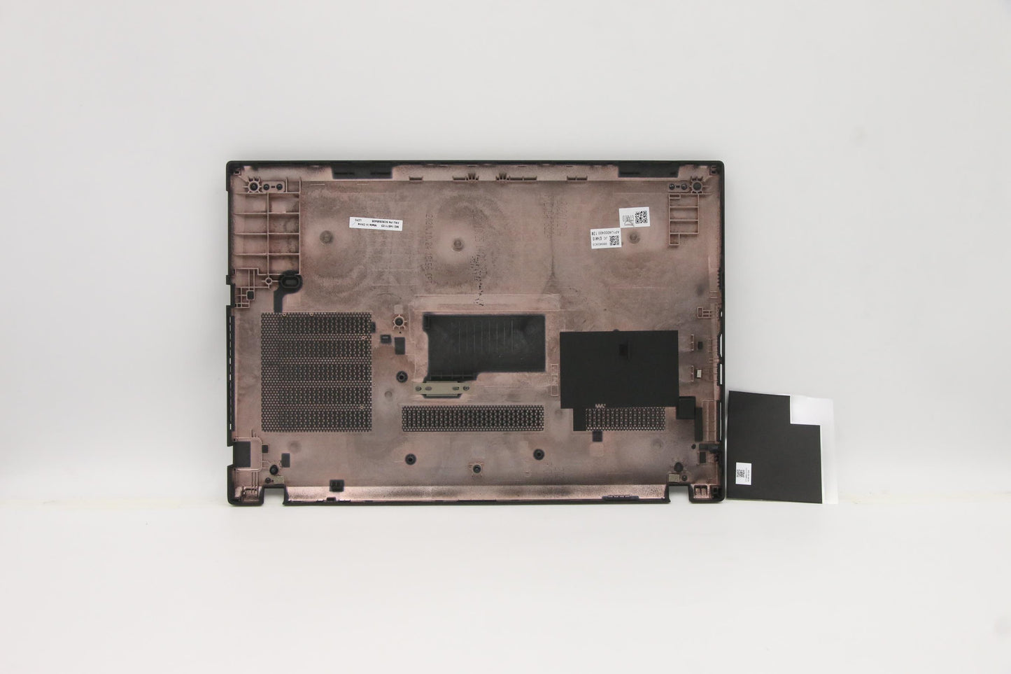Lenovo D-Cover Sub Assembly with WWAN Compatibility - 5CB0S95406