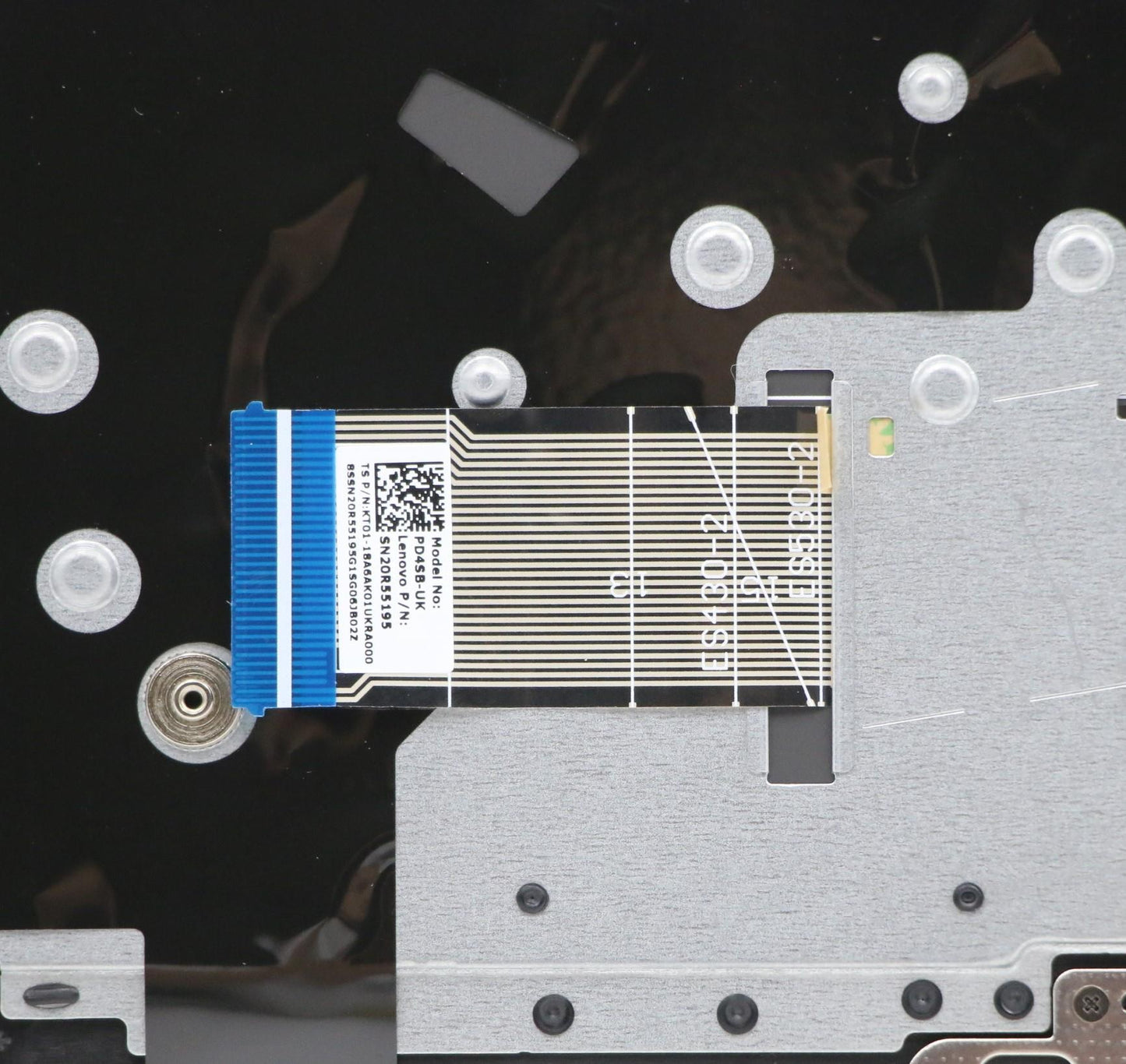 Lenovo Up Assy Pl_Blu Fp W/Blkb Uk - 5CB0U42246