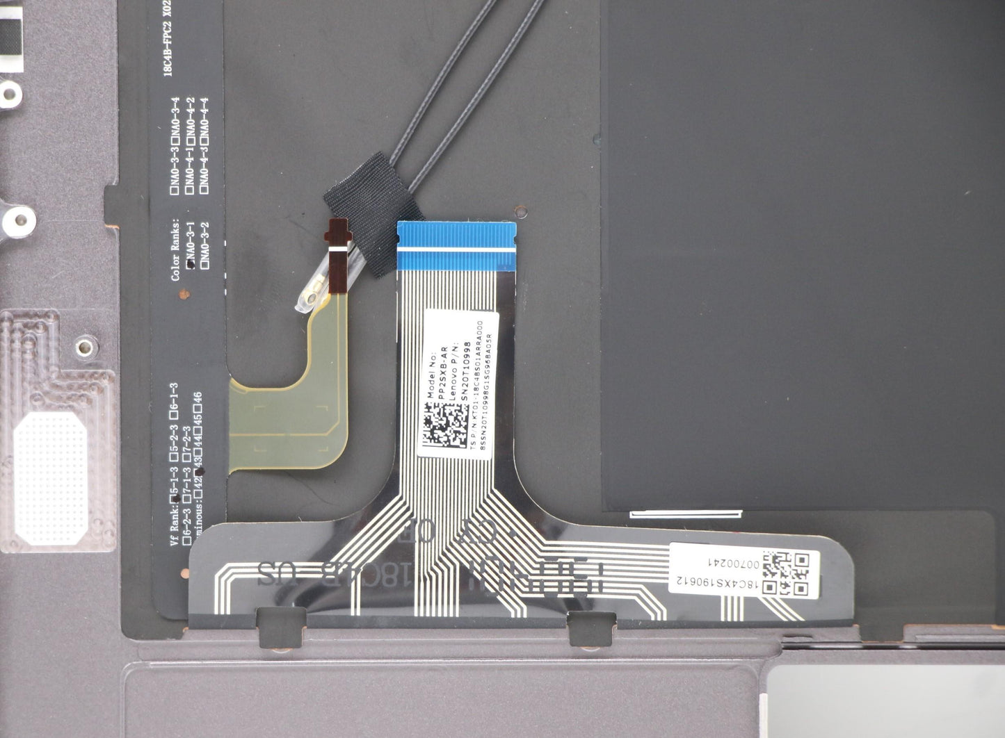Lenovo Assembly Ucase_Ar-E W/Kb/Ant B - 5CB0U42489