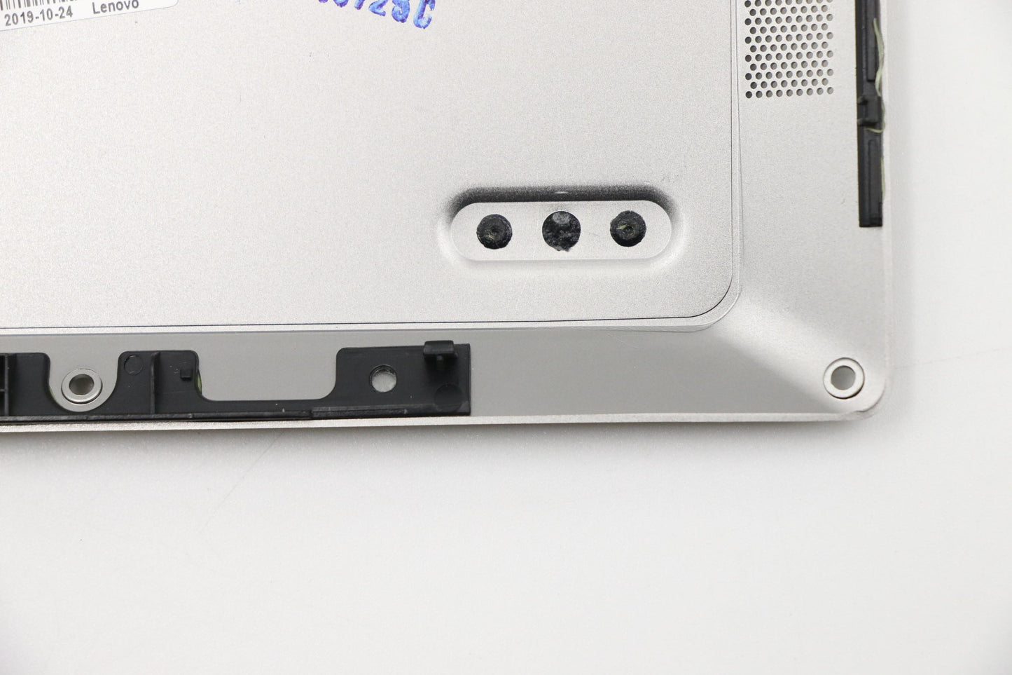 Lenovo Lower Case B 81K8 Mgr - 5CB0U43039