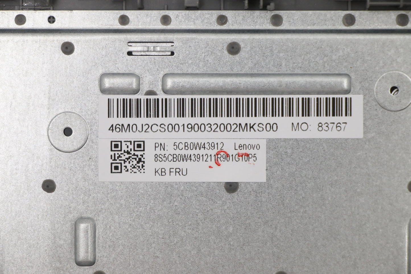 Lenovo Assembly Ucase W Kb Be Pg Ls15 - 5CB0W43912