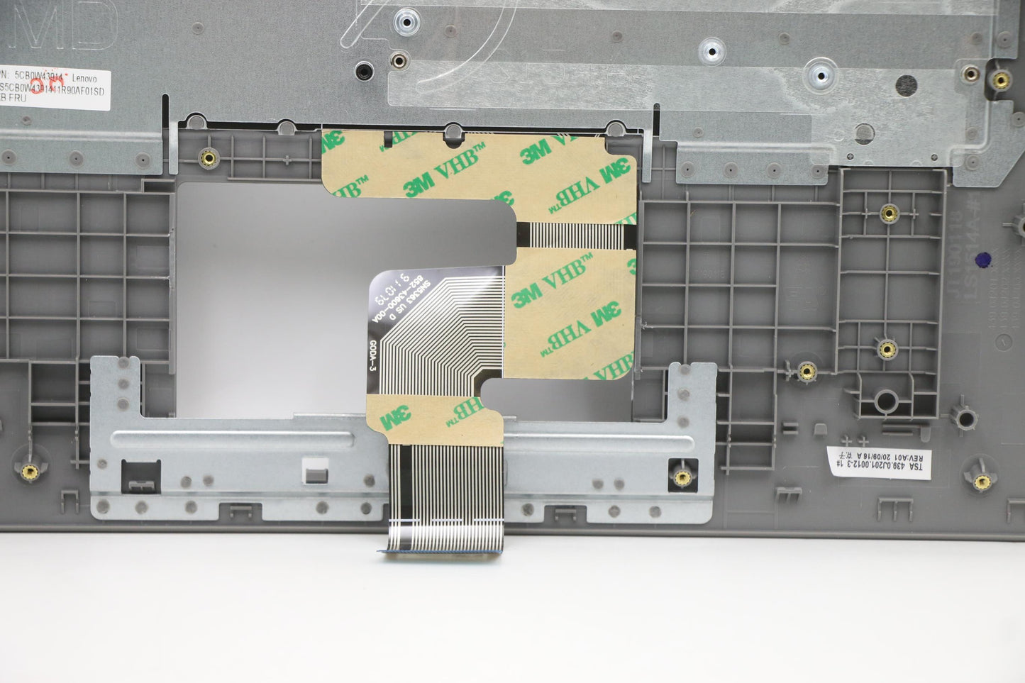 Lenovo Assembly Ucase W Kb Ch Pg Ls15 - 5CB0W43914