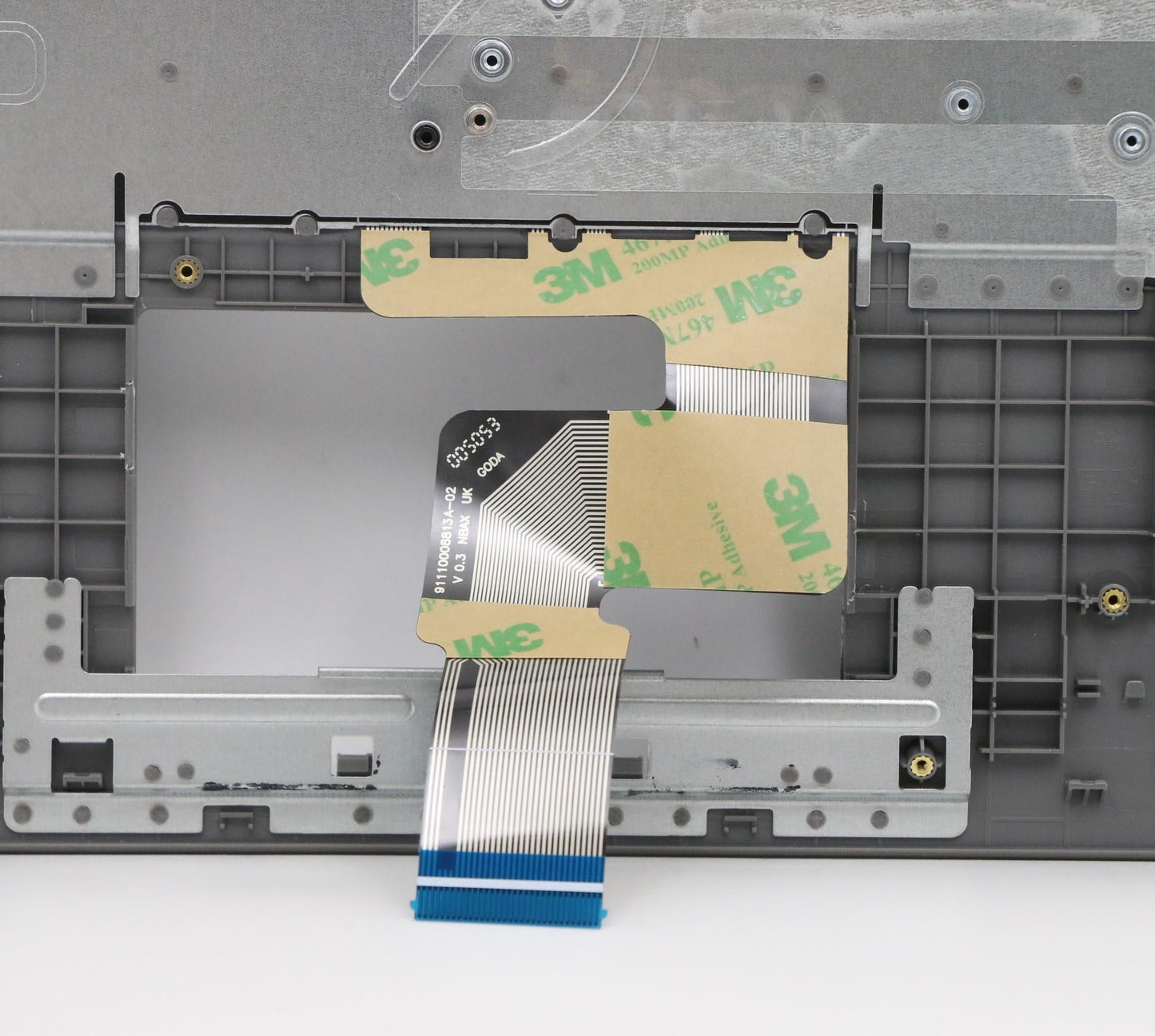 Lenovo Assembly Ucase W Kb Sw Pg Ls15 - 5CB0W43925