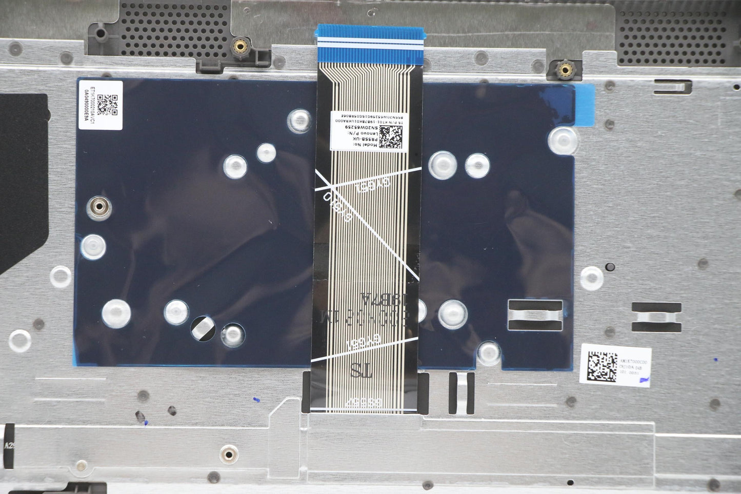 Lenovo Upper Case Asm_Uk L81Yk Blfpgg - 5CB0X56170