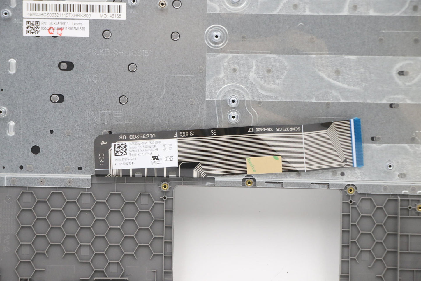 Lenovo Assembly Ucase W/Kb Ar-E Pg Ls - 5CB0X56913