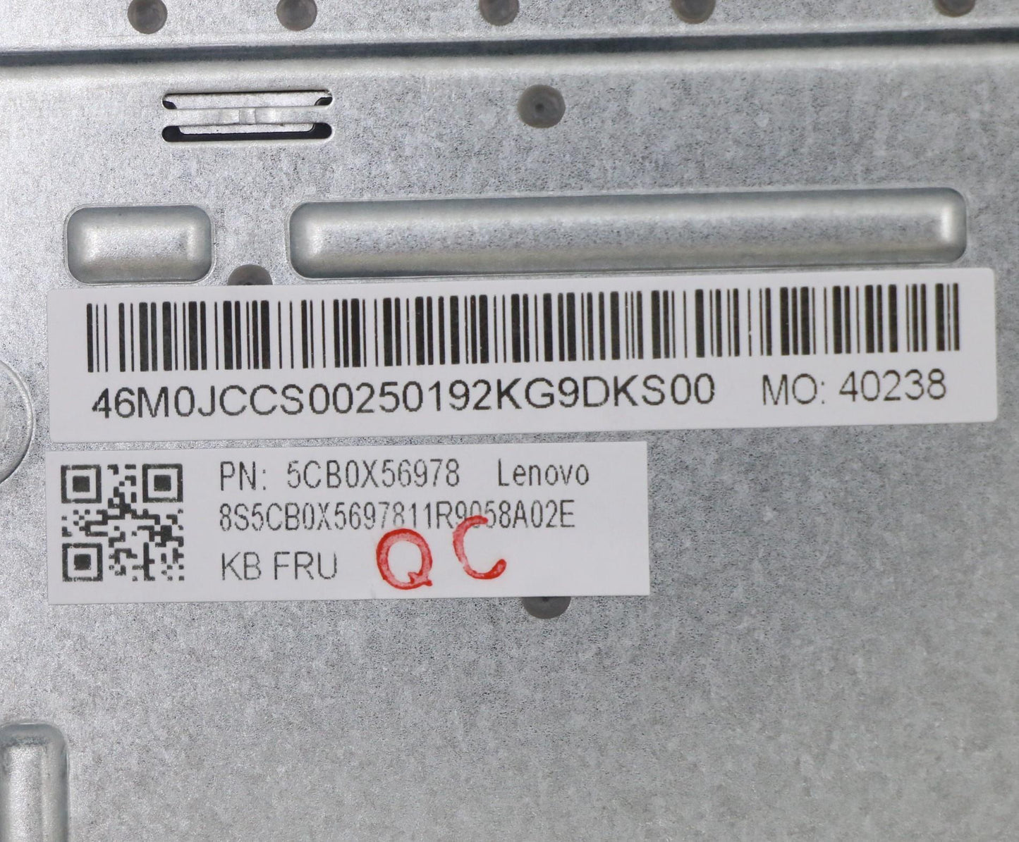 Lenovo Assembly Ucase W/Kb Ar-E Pg Ls - 5CB0X56978