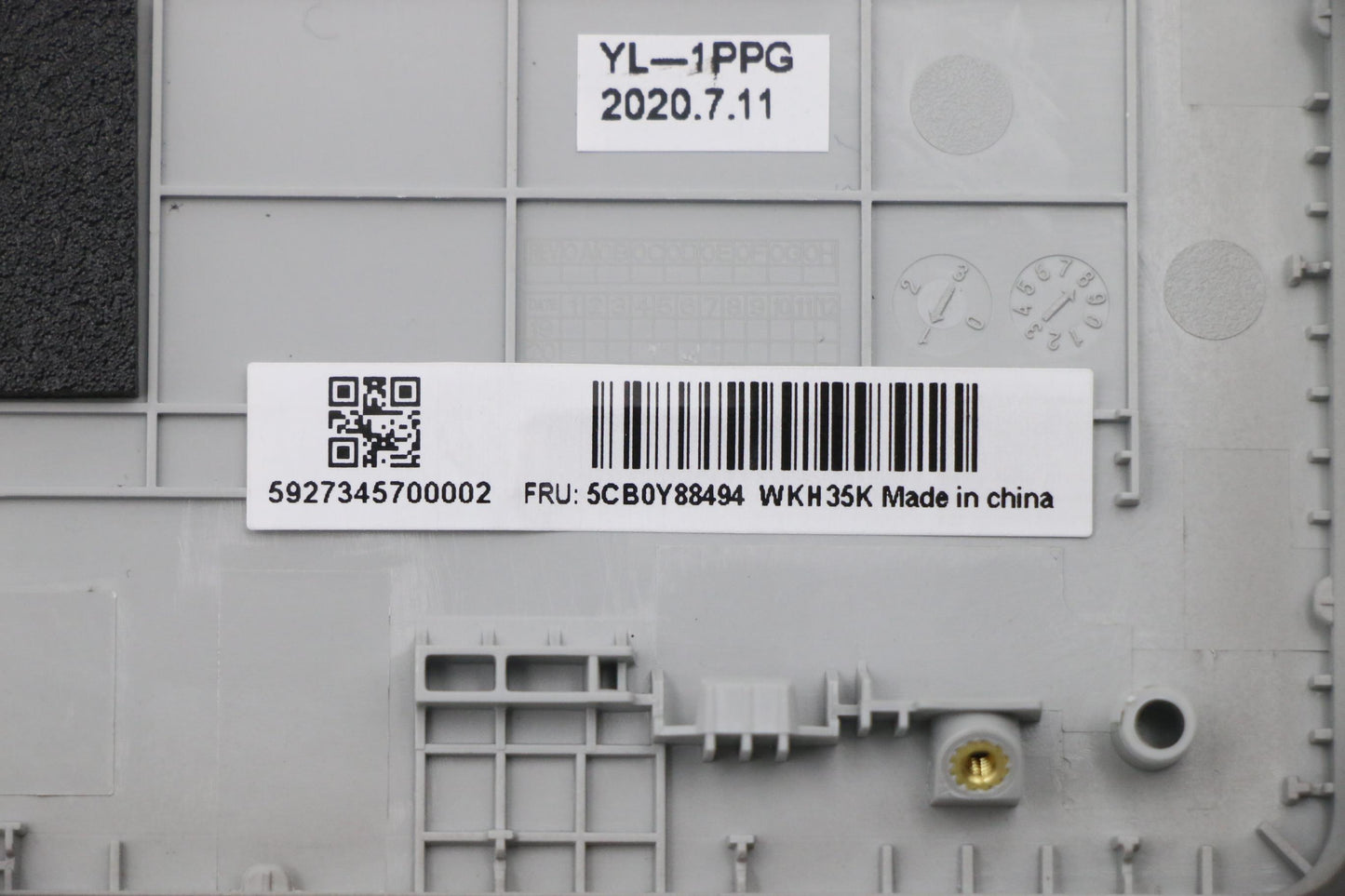 Lenovo Up Pl_Sil Nfp W/Blkb_Uk - 5CB0Y88494