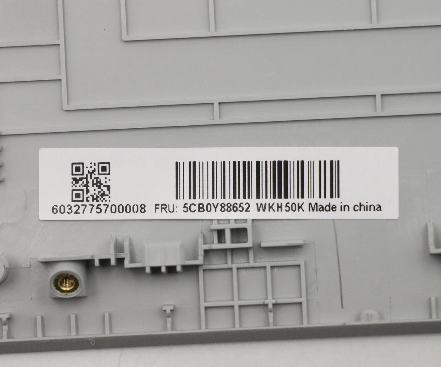 Lenovo Up Pl_Sil Nfp W/Blkb_Ukr(Ua) - 5CB0Y88652