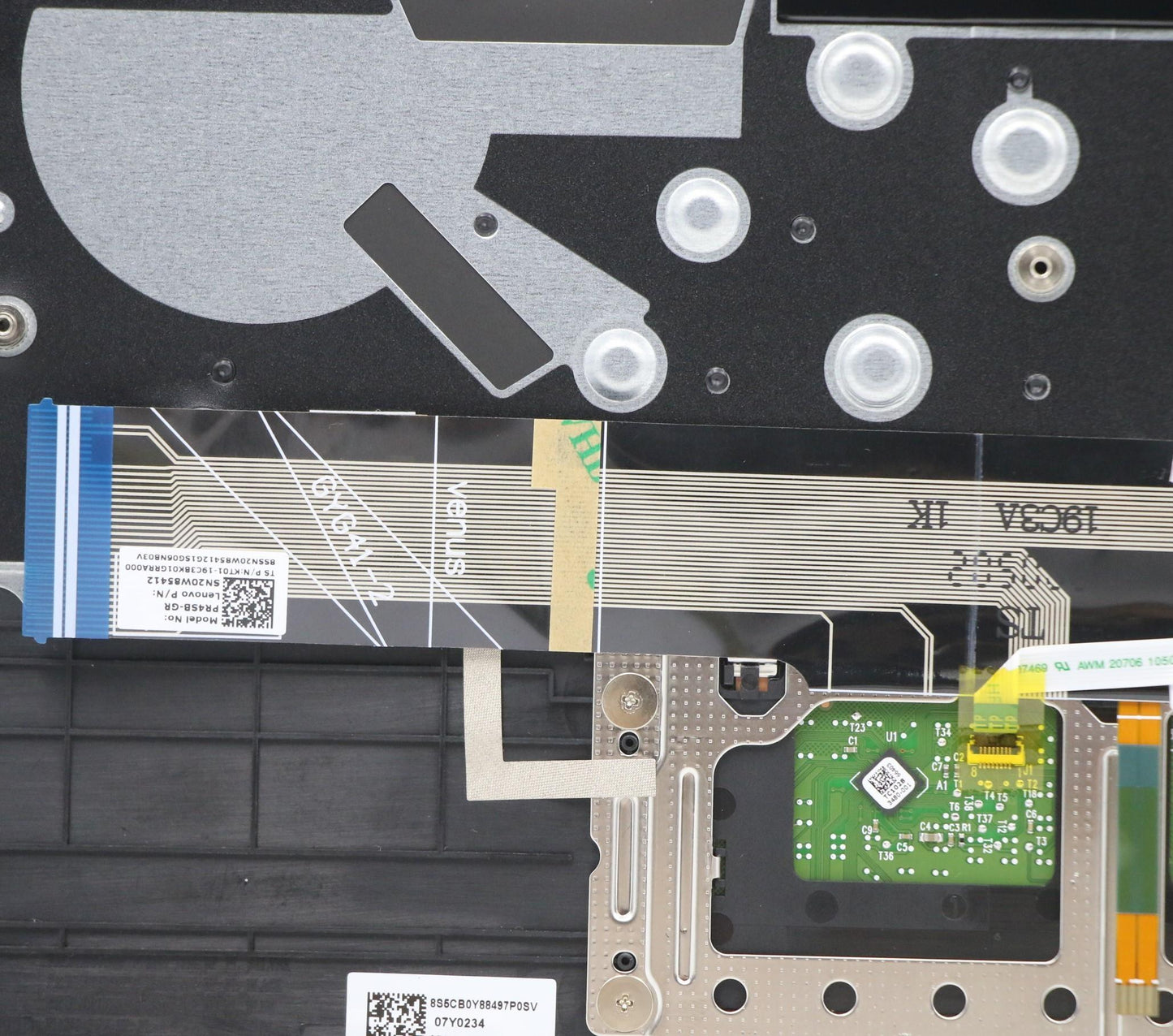 Lenovo Up Pl_Blk Nfp W/Blkb_Ger(Ge) - 5CB0Y88817