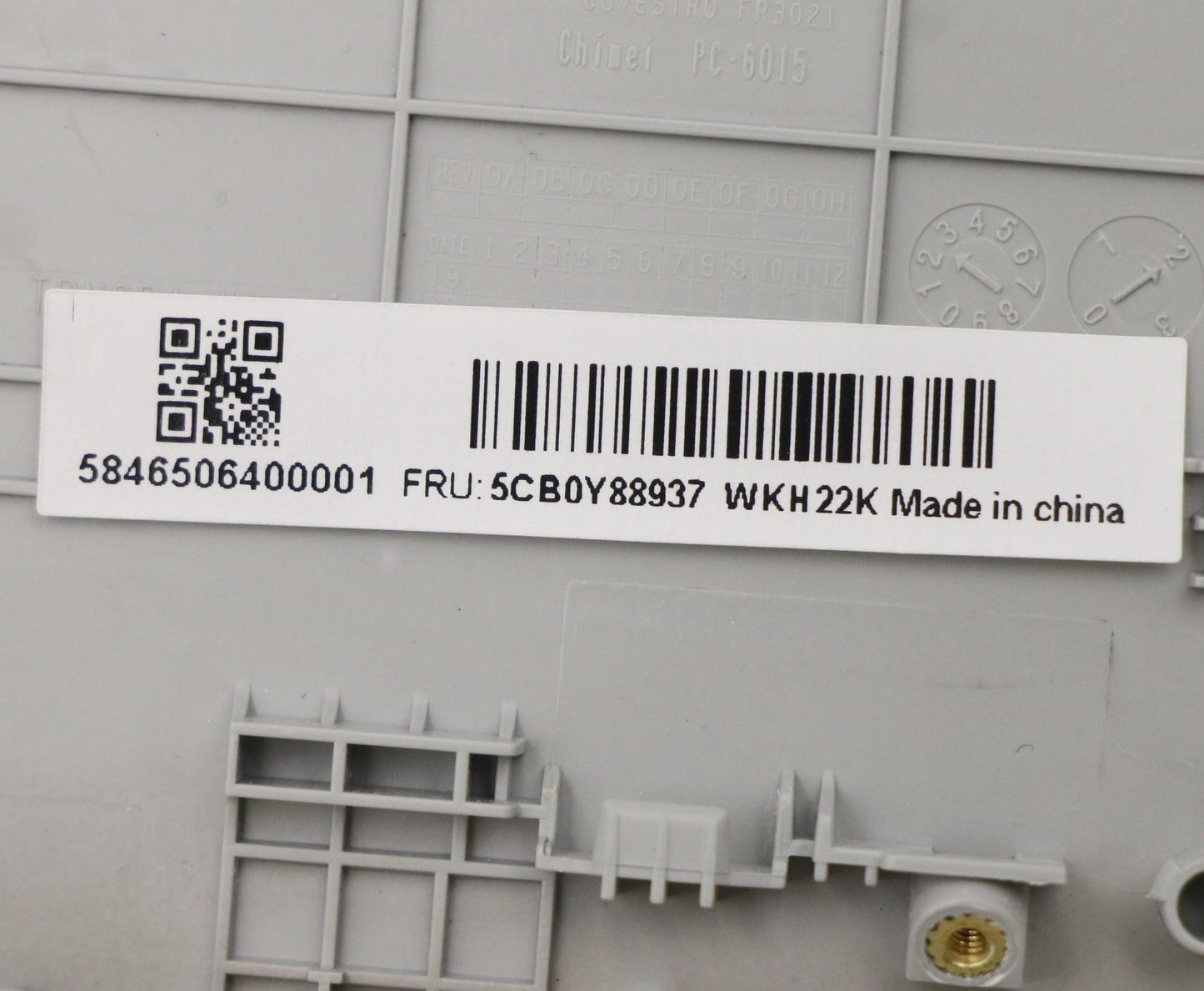 Lenovo Up Pl_Sil Nfp W/Blkb_Us - 5CB0Y88937
