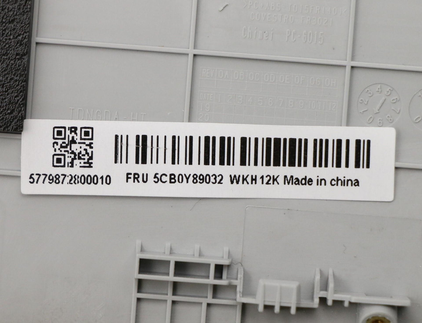 Lenovo Up Pl_Sil Fp W/Blkb_Us - 5CB0Y89032