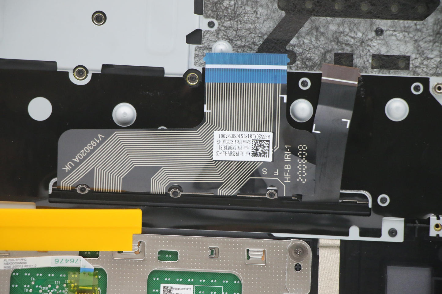 Lenovo Cover Uppercase Asm C81Yt Kb C - 5CB0Z21019