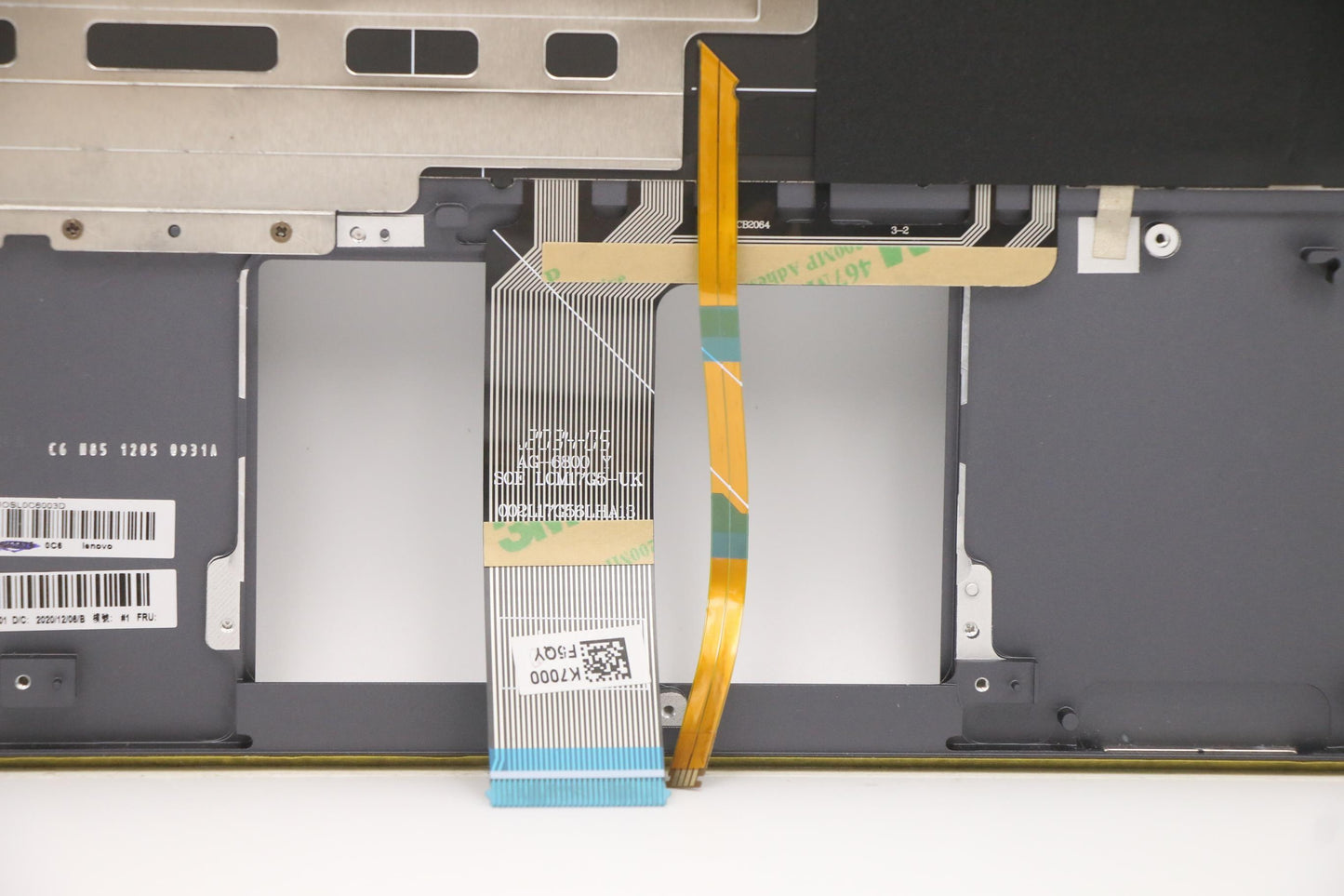 Lenovo Cover Upper Case Asm_Fr W 82De - 5CB0Z42406