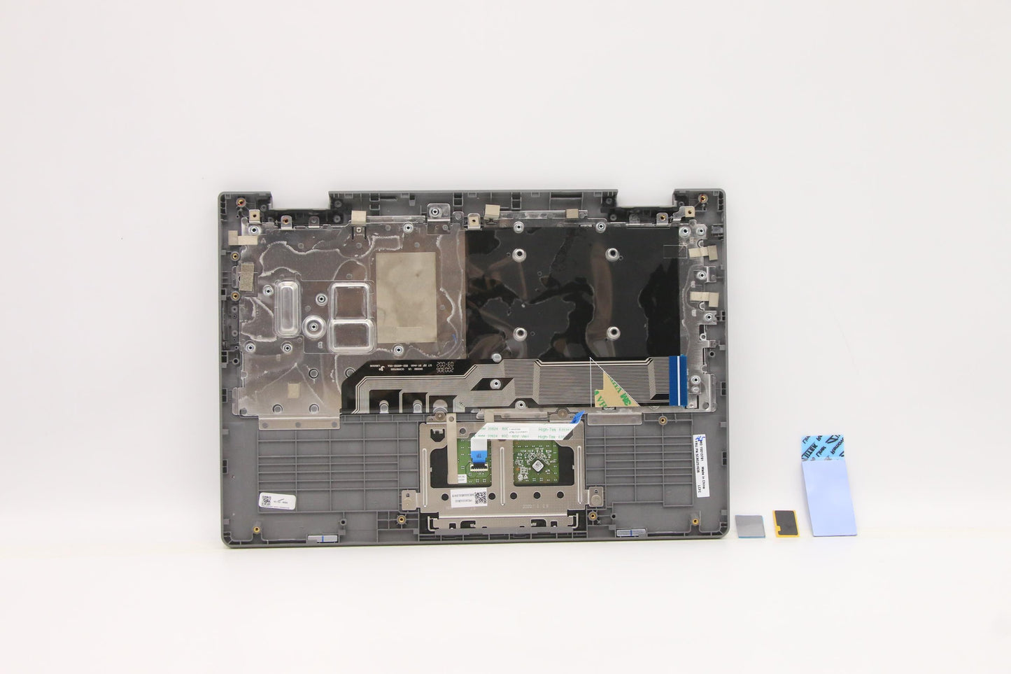 Lenovo Cover Upper Case Asm_Ru B 82G4 - 5CB0Z51636