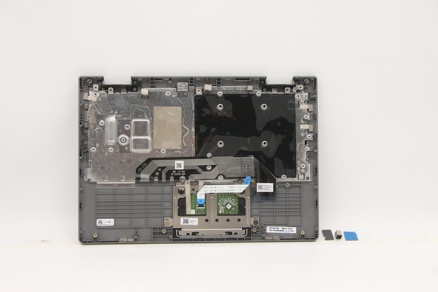 Lenovo Cover Upper Case Asm_Ti B 82G4 - 5CB0Z52332