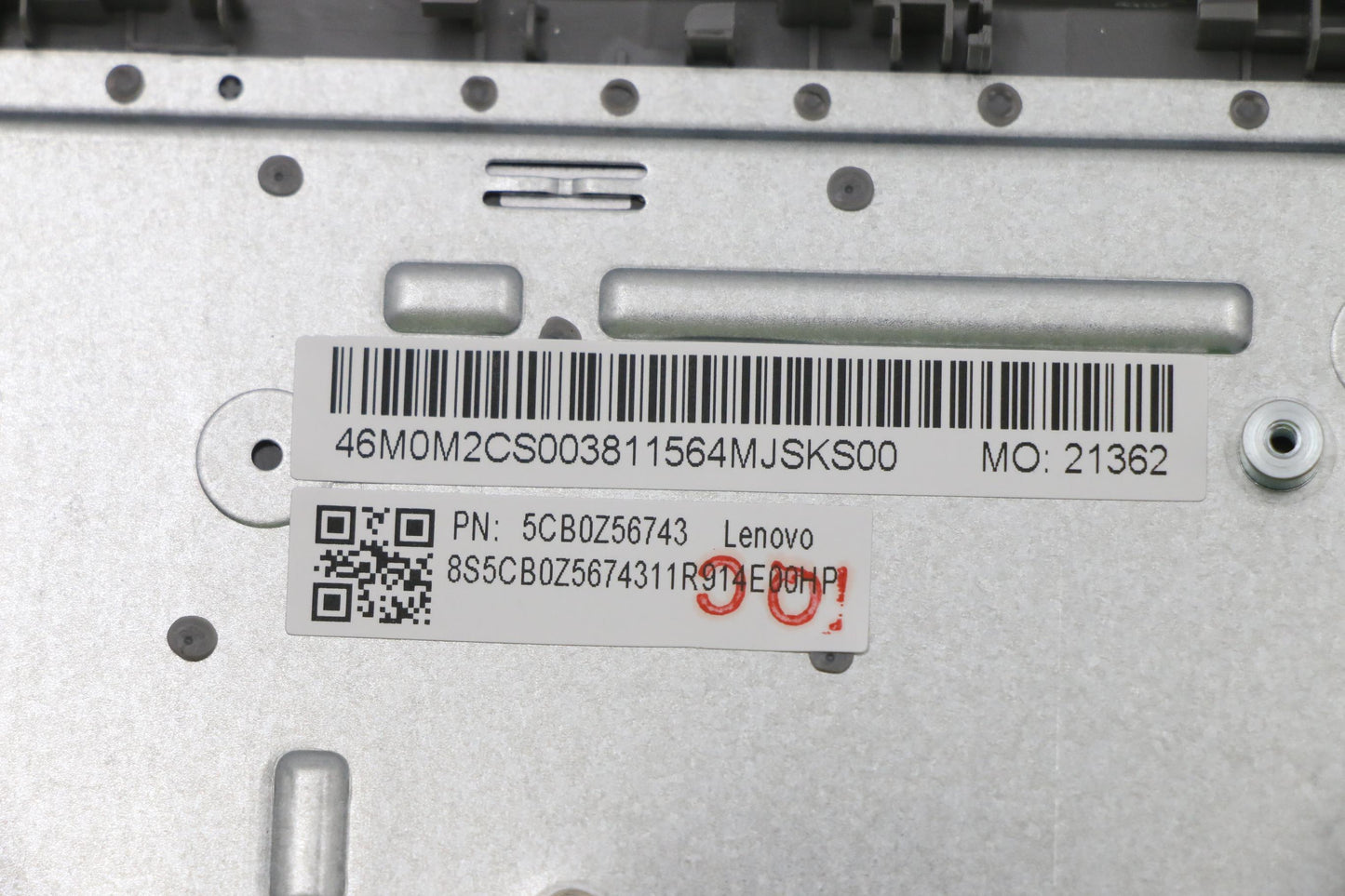 Lenovo Cover Upper Case Asm_Ar-E W 82 - 5CB0Z56743