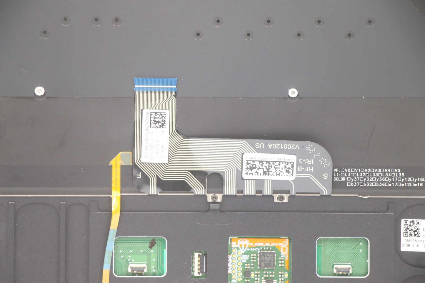 Lenovo Cover Upper Case Asm_Ukr L 82B - 5CB0Z70210