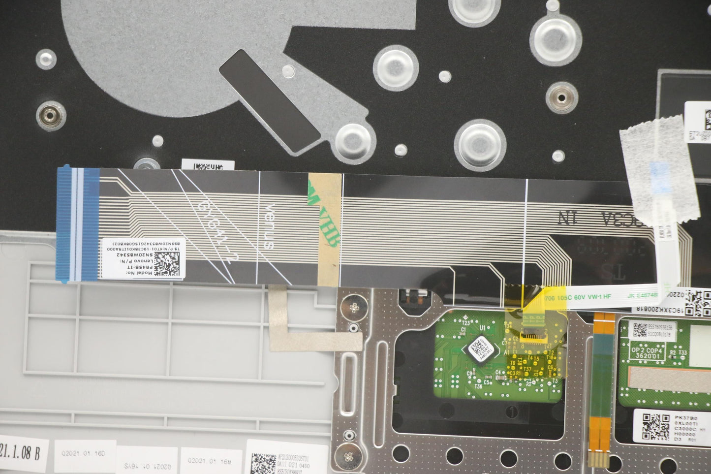 Lenovo Cover Upper C81Ym Pl_Sil Nfp B - 5CB1A13627