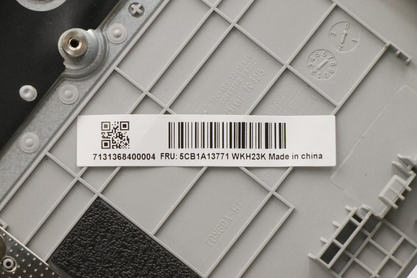 Lenovo Cover Upper C81Ym Pl_Sil Nfp N - 5CB1A13771