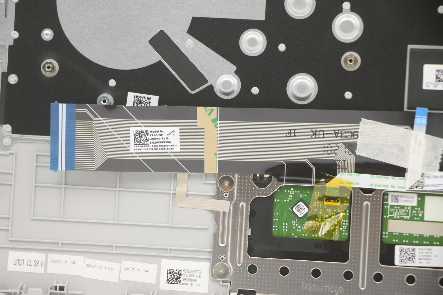 Lenovo Cover Upper C81Ym Pl_Sil Nfp N - 5CB1A13870