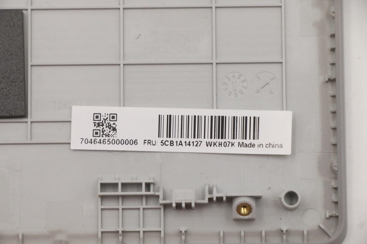 Lenovo Cover Upper C81Ym Pl_Sil Nfp N - 5CB1A14127