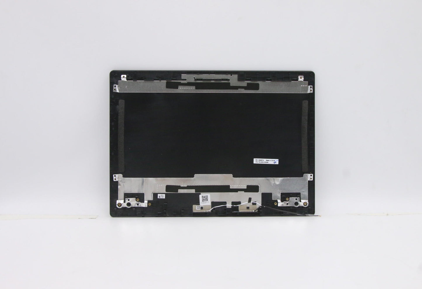 Lenovo Cover Lcd Cover B 82H4 W/Anten - 5CB1A16239