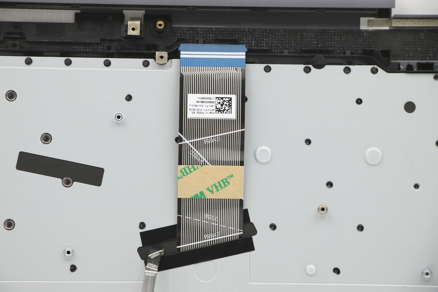 Lenovo Cover Upper Case Asm_Bel L82Bj - 5CB1A22458