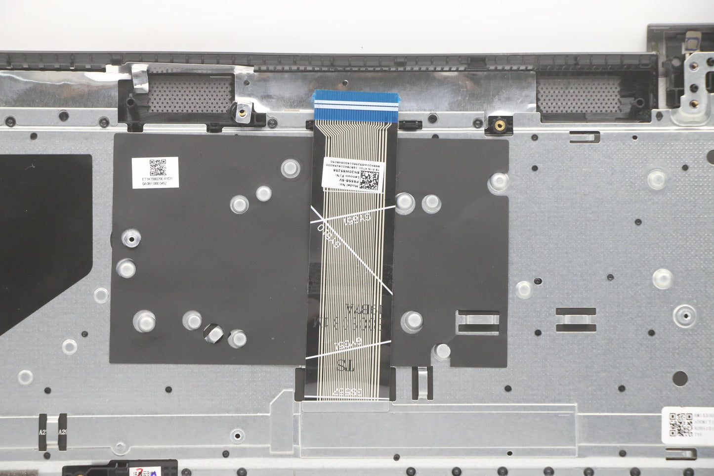 Lenovo Cover Upper Case Asm_Slvl81Yqb - 5CB1A29765