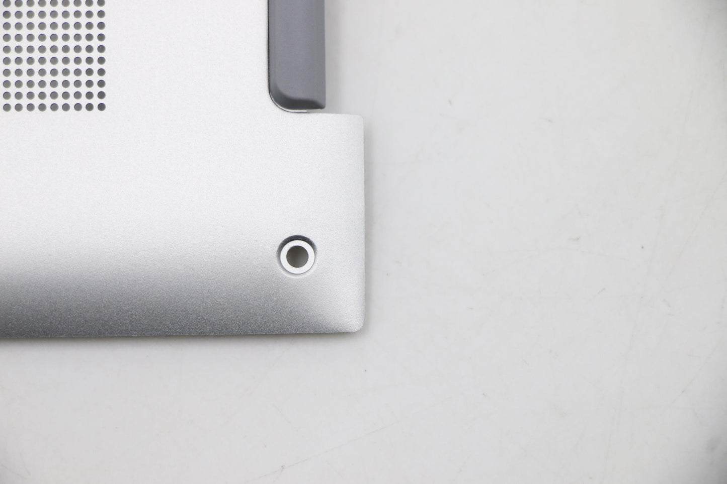 Lenovo Cover Lower Case H 82Cu_Sr - 5CB1B00950