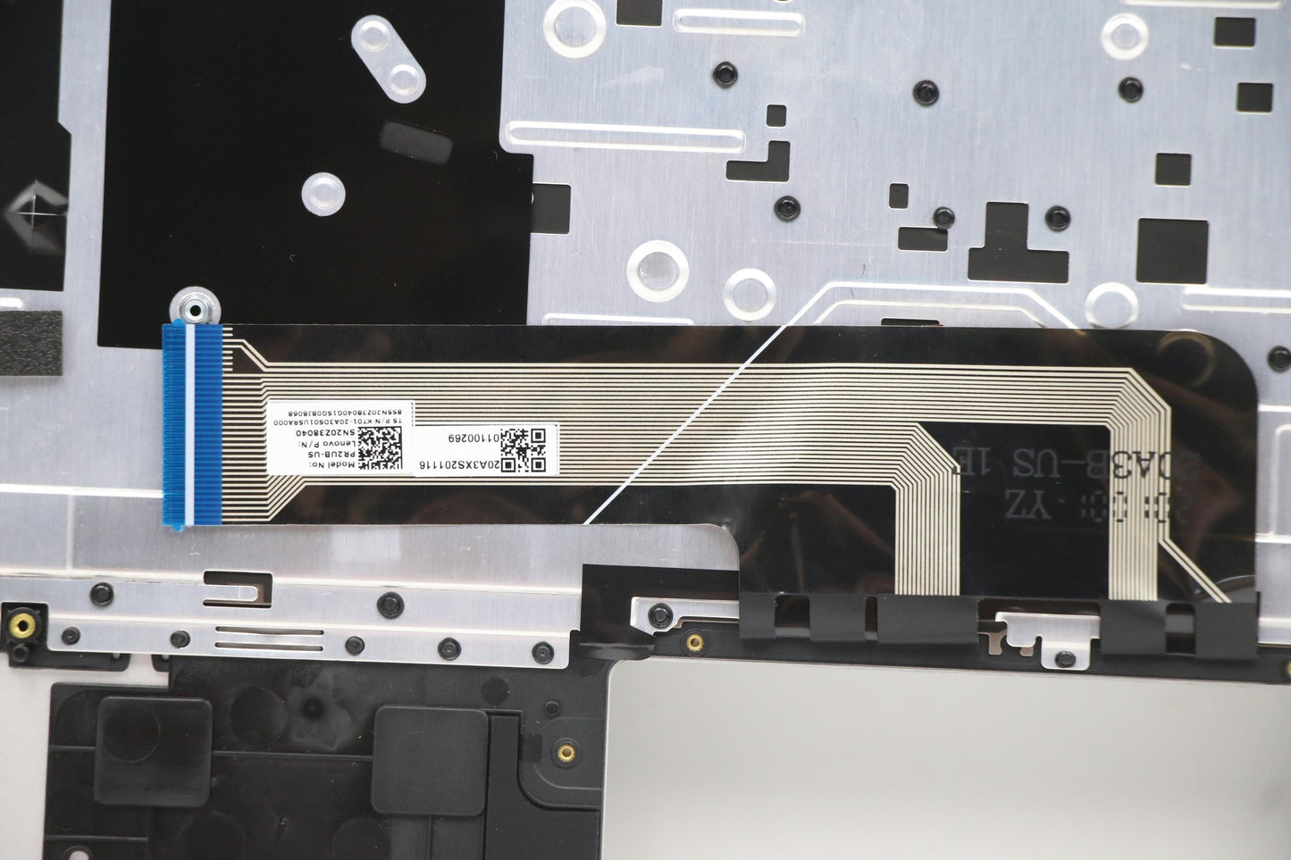 Lenovo Cover Upper Case Asm_Eng H 82C - 5CB1B00957