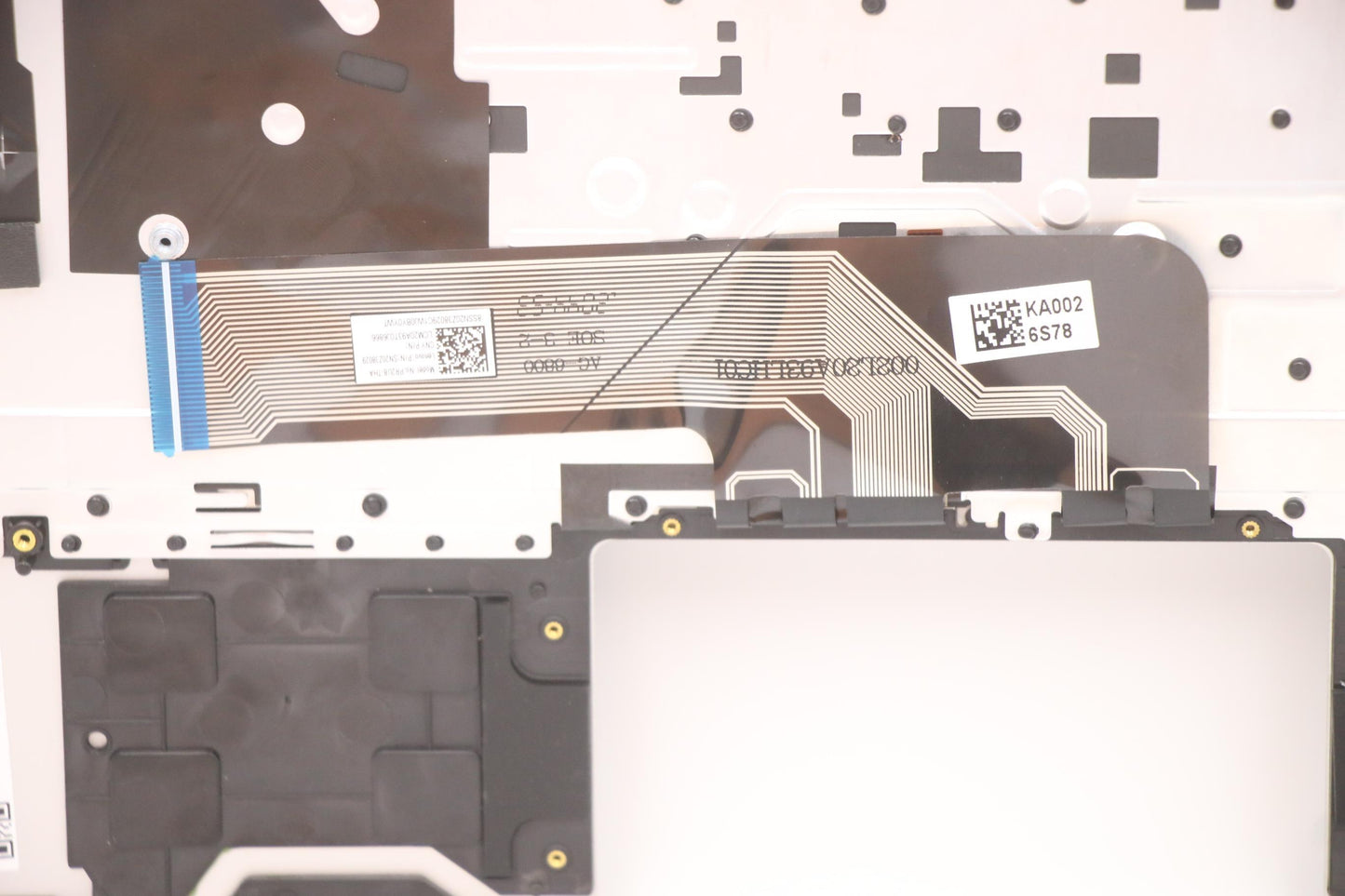 Lenovo Cover Upper Case Asm_Thai H 82 - 5CB1B01037