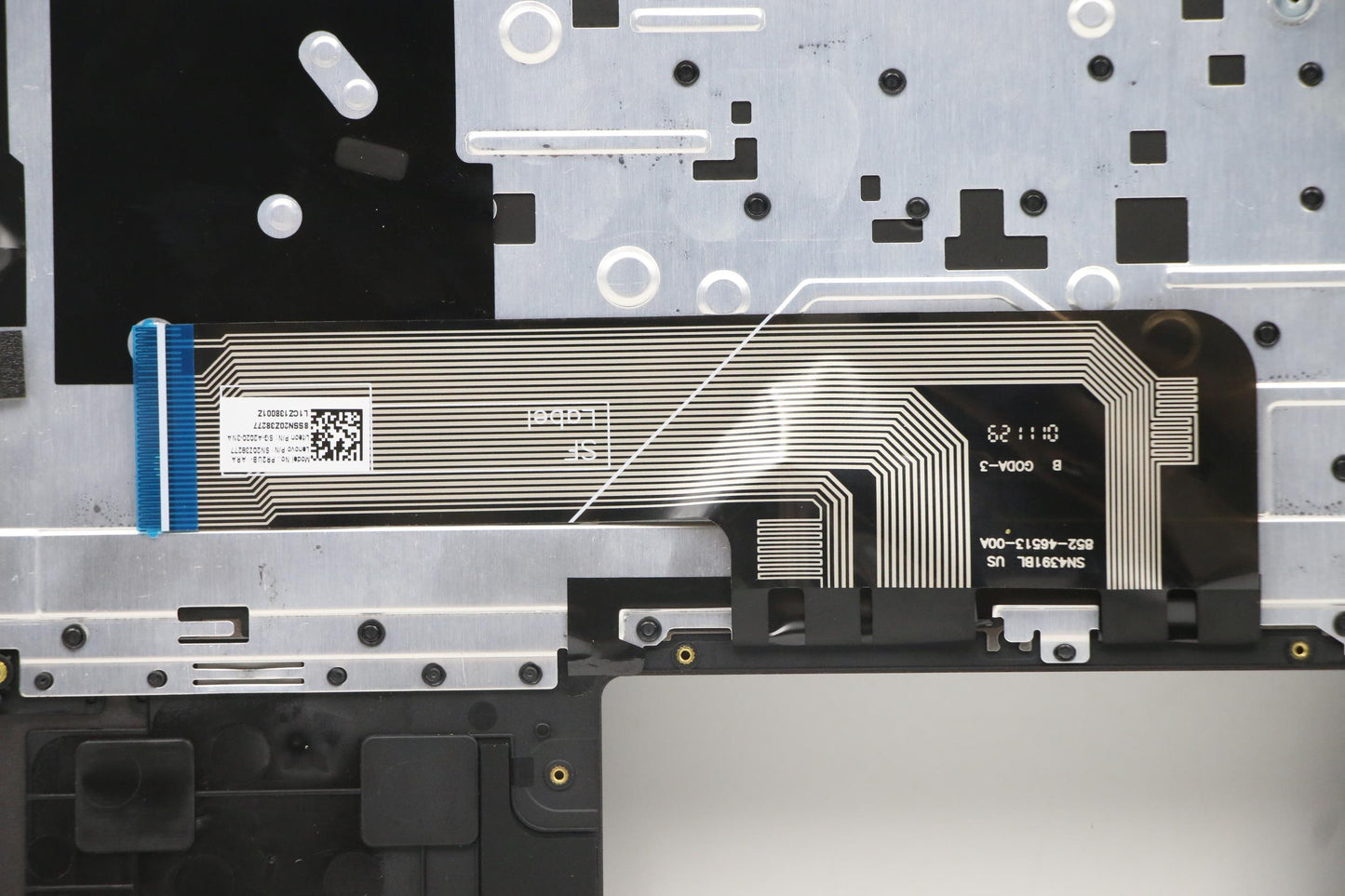 Lenovo Cover Upper Case Asm_Ara H 82C - 5CB1B01042