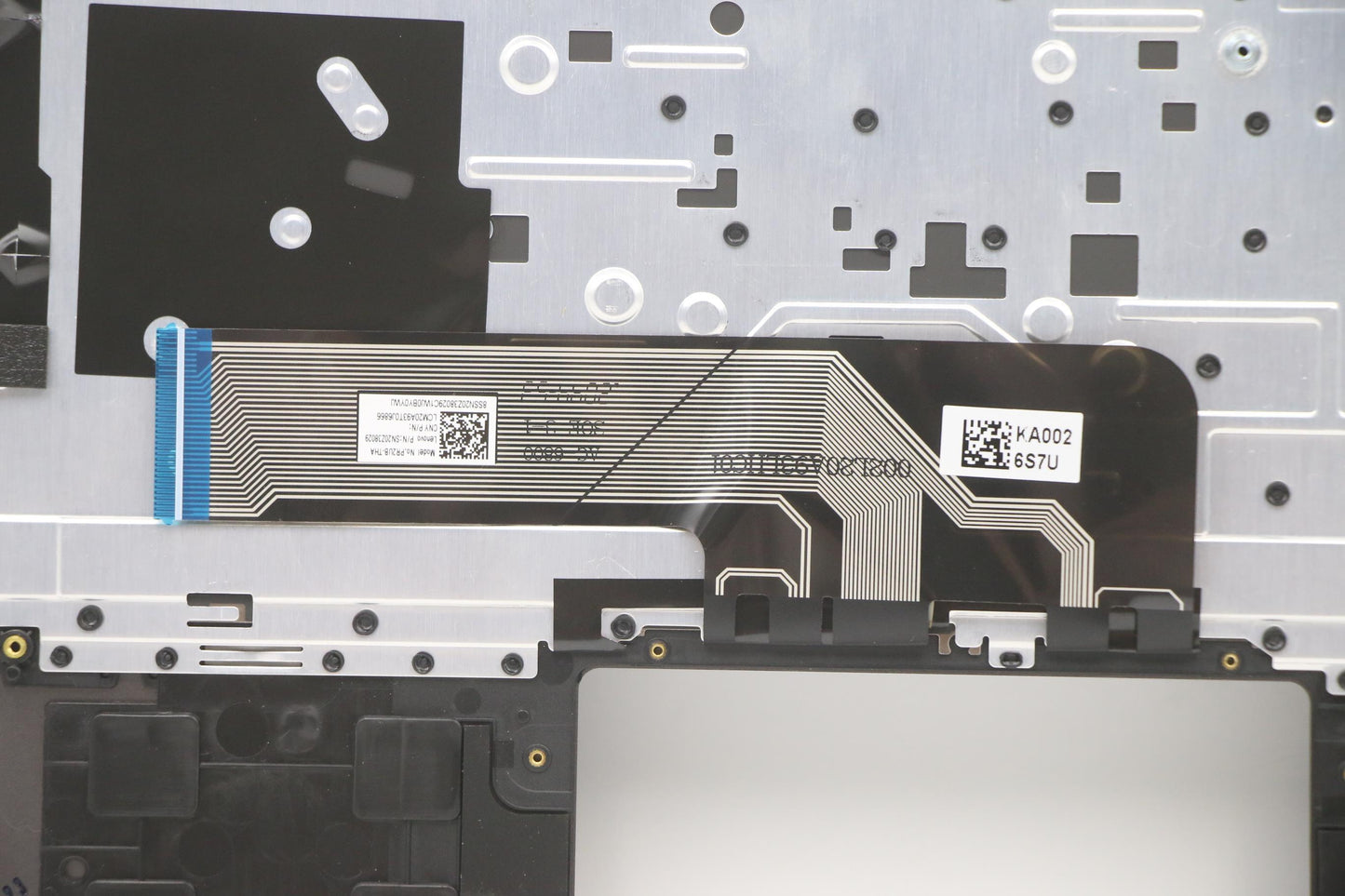 Lenovo Cover Upper Case Asm_Thai H 82 - 5CB1B01272
