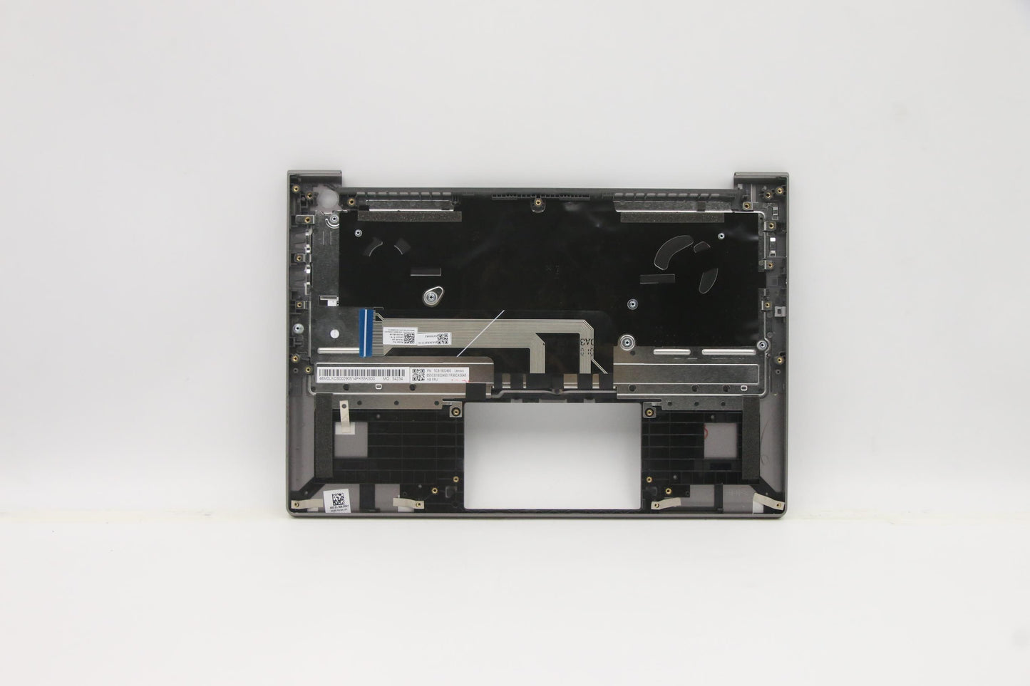 Lenovo Cover Upper Case Asm_Ukr W 20V - 5CB1B02460