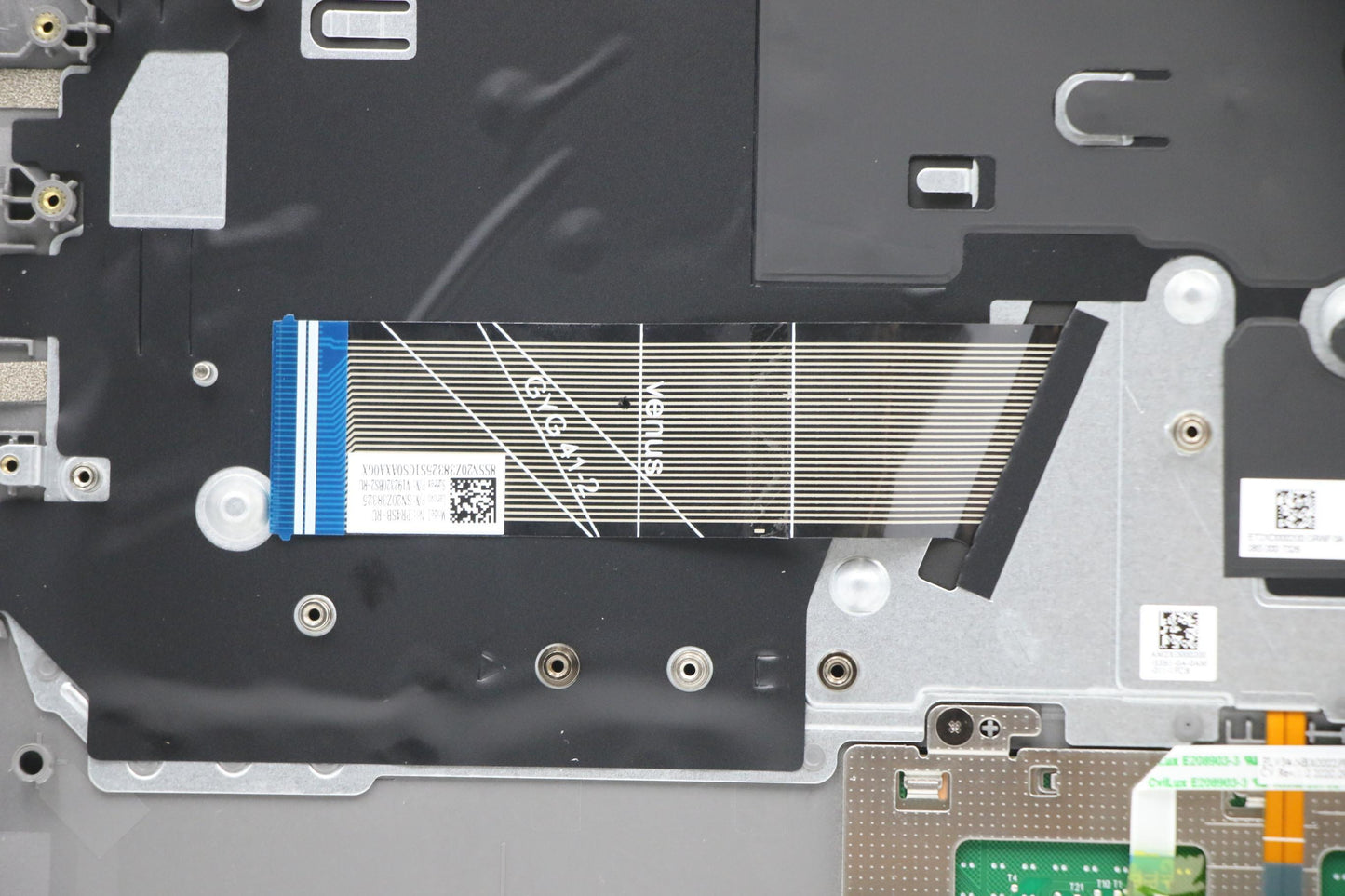 Lenovo Cover Upper Case Asm_Rus C 20V - 5CB1B02556