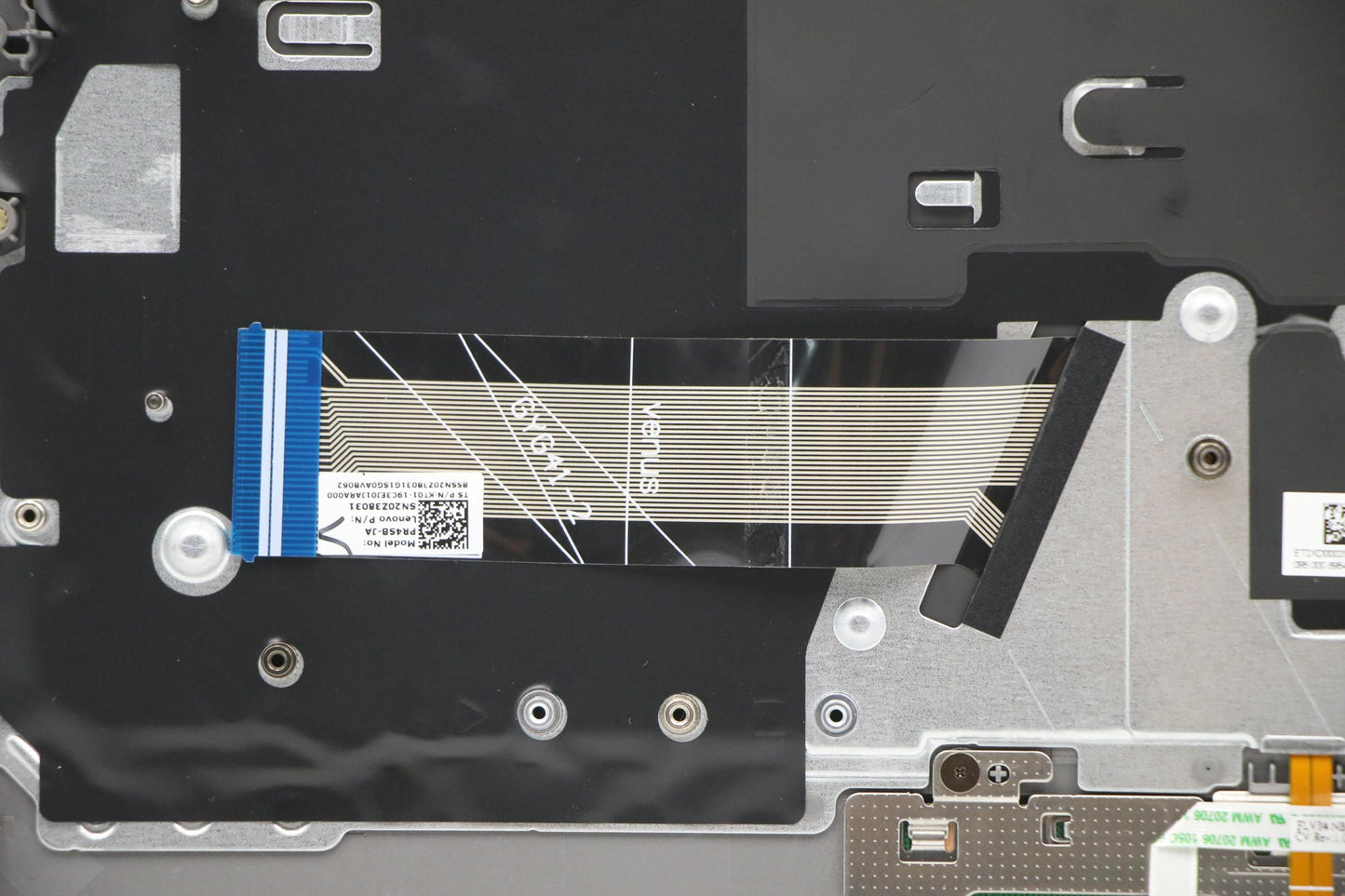 Lenovo Cover Upper Case Asm_Jpn C 20V - 5CB1B02580