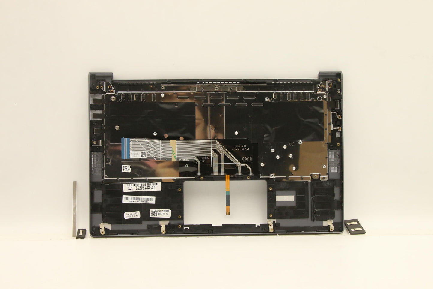 Lenovo Cover Upper Case Asm_Ar-E Q82A - 5CB1B02807