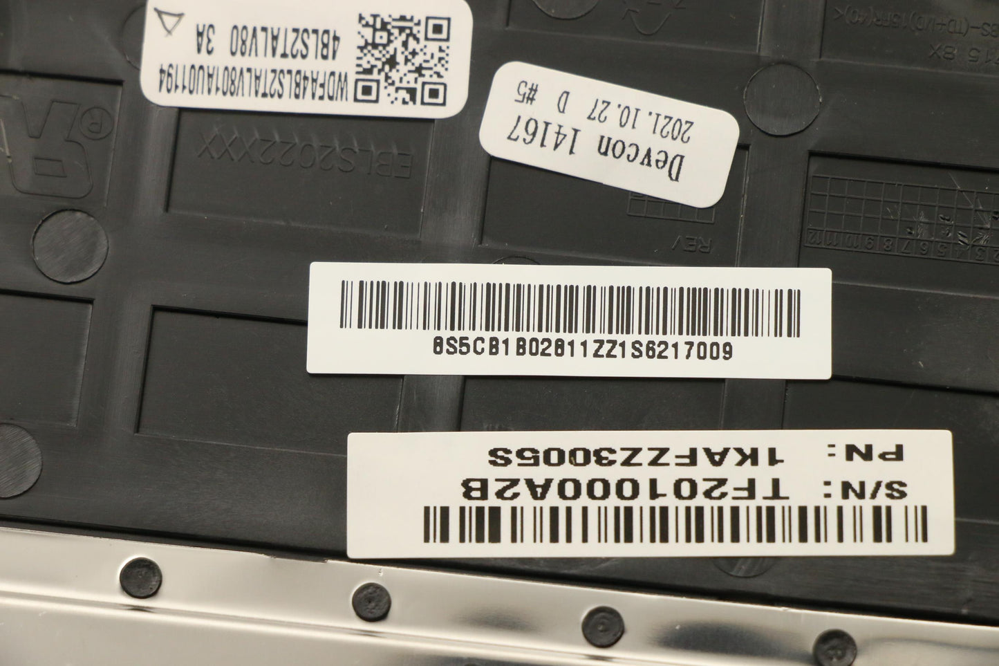Lenovo Cover Upper Case Asm_Cz-Sk Q82 - 5CB1B02811