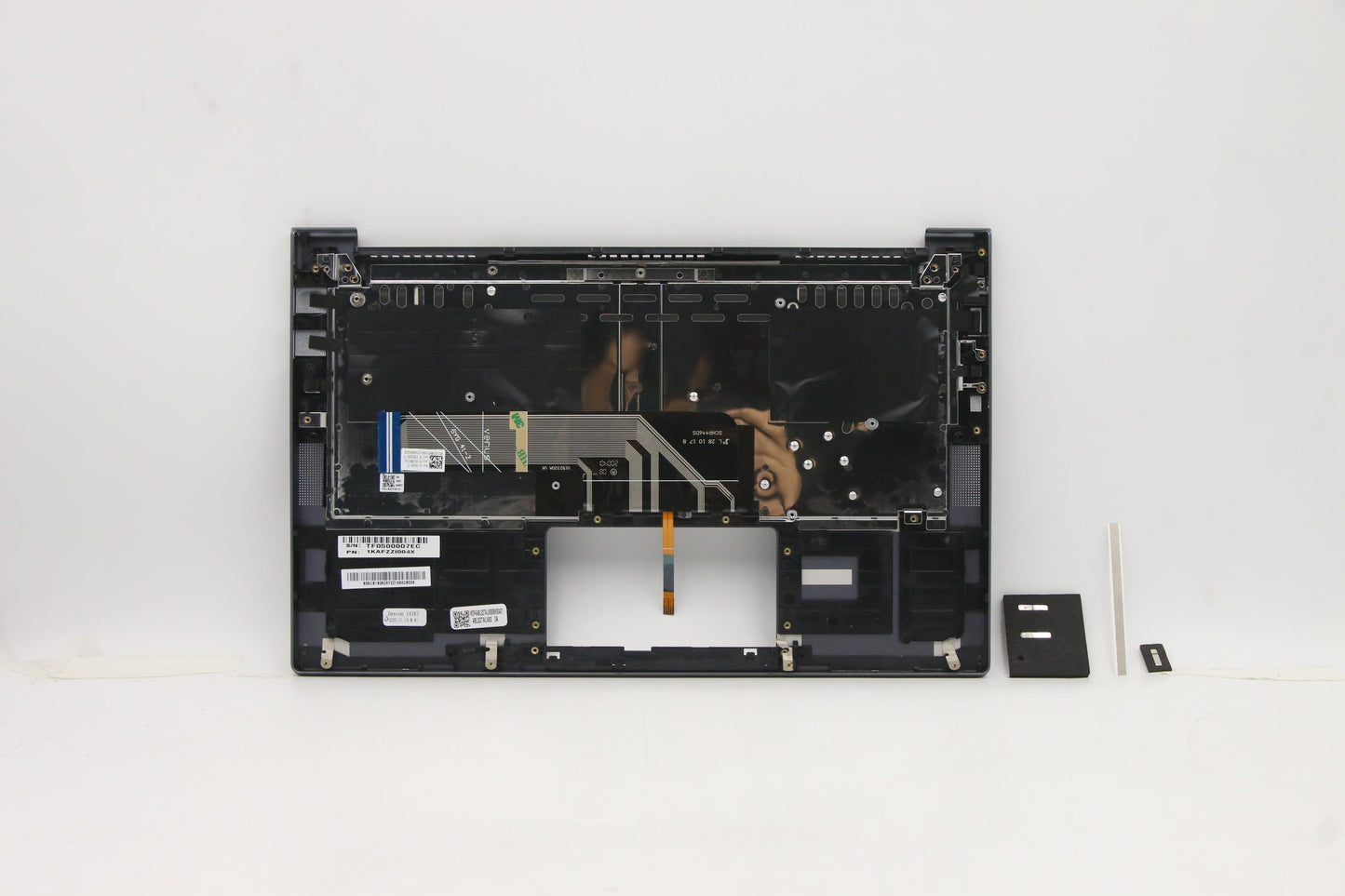 Lenovo Cover Upper Case Asm_It Q82A3 - 5CB1B05297