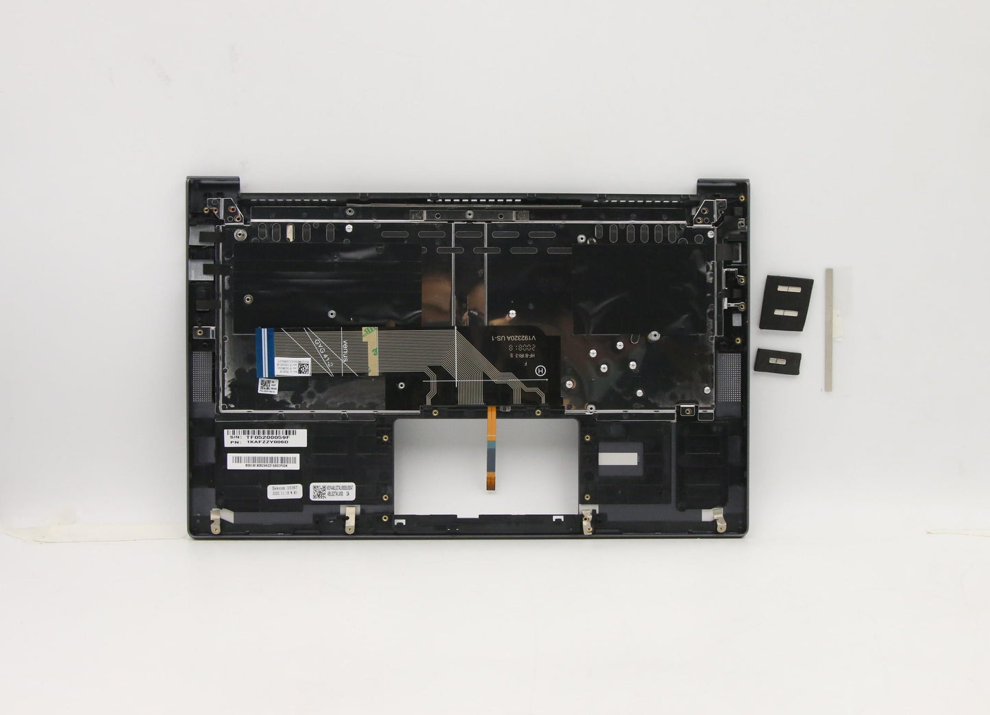 Lenovo Cover Upper Case Asm_Ko Q82A3 - 5CB1B05299