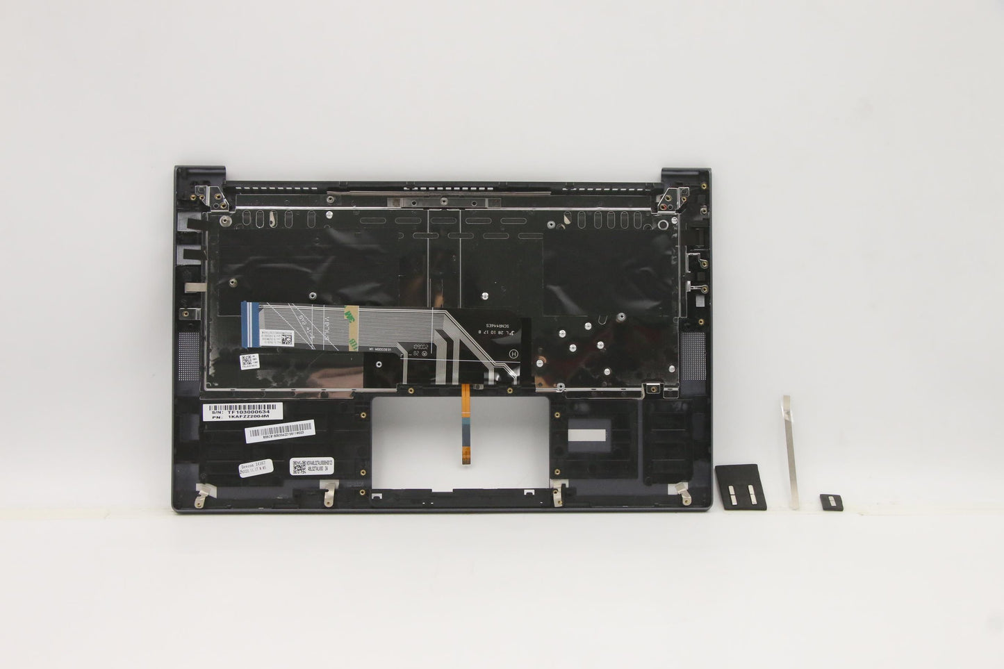 Lenovo Cover Upper Case Asm_Sa Q82A3 - 5CB1B05304