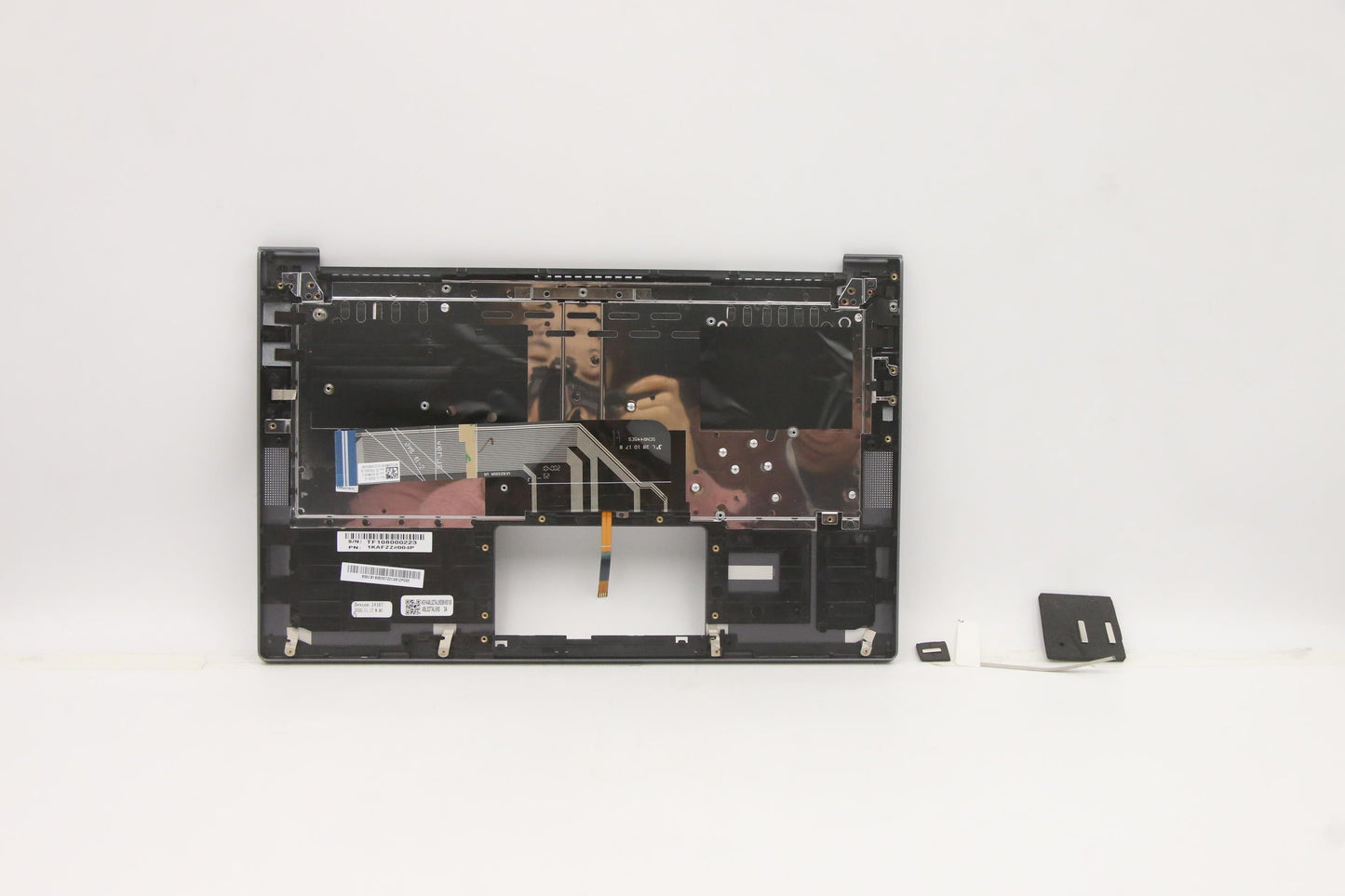 Lenovo Cover Upper Case Asm_Ch Q82A3 - 5CB1B05307