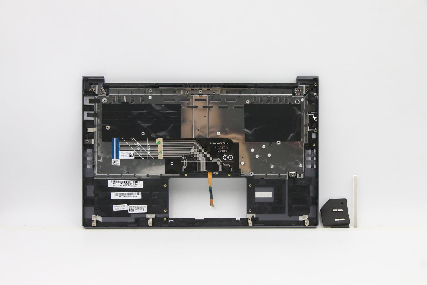 Lenovo Cover Upper Case Asm_Tr Q82A3 - 5CB1B05309